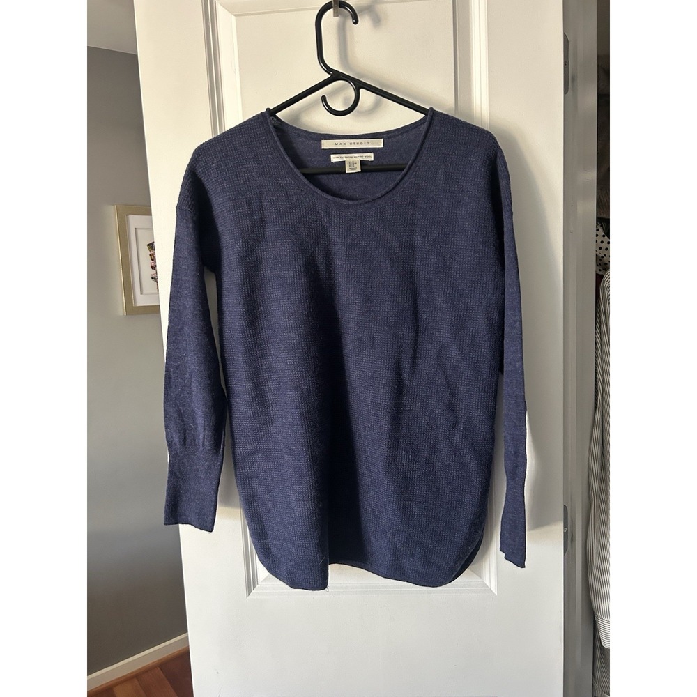 Max Studio Women Sweater 100% Extra fine Merino Wool Navy Blue Size Medium